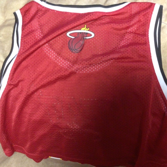 Vintage NBA women’s MIAMI Heat crop top - Picture 2 of 2